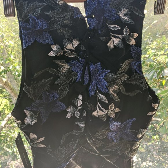 Lulus Botanical Floral Print Embroider Two-Piece - Picture 4 of 10
